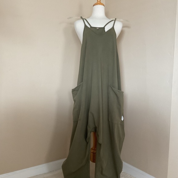 FP Movement by Free People Pants - FP Movement by Free People Olive-Style Slouchy Pocket Jumpsuit